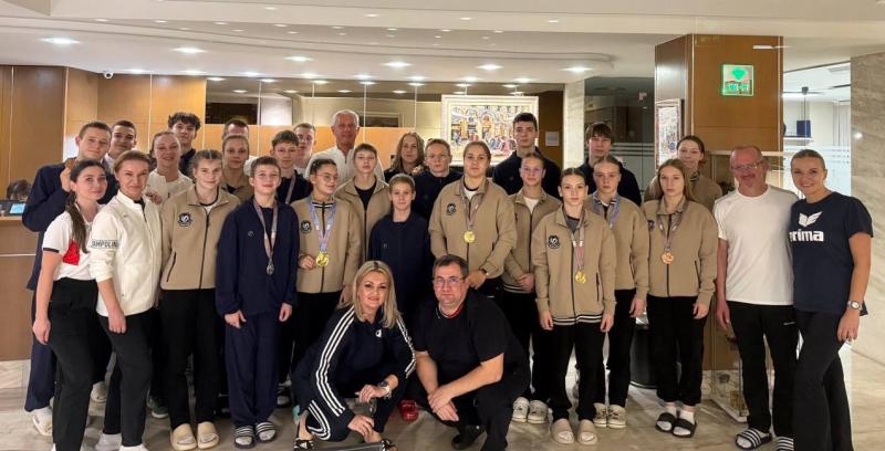 ​Батутисты с блеском выступили на первенстве мира в Памплоне, завоевав 14 медалей