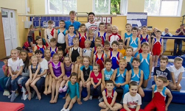 Чемпионы Европы по спортивной гимнастике провели мастер-класс для юных калининградцев