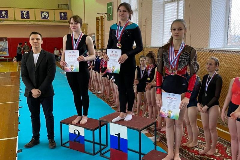 Девушка из Осташкова стала лидером чемпионата Тверской области по спортивной гимнастике