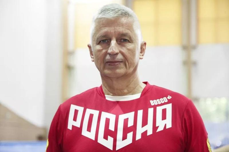 15 декабря празднует своё 70-летие президент Федерации прыжков на батуте России, вице-президент Федерации гимнастики России, заслуженный работник ФКиС России, мастер спорта СССР по прыжкам на батуте - Макаров Николай Викторович