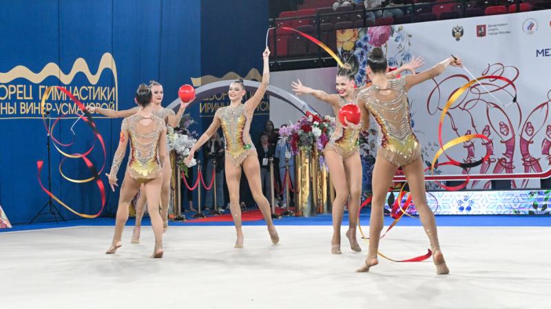 Для участия в ЧР по художественной гимнастике в «двойках» и «тройках» заявлены более 100 участниц